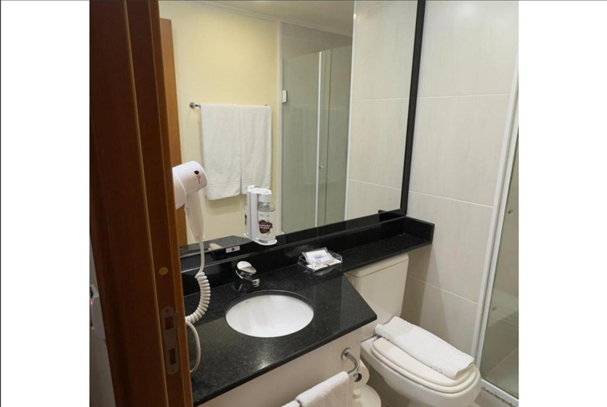 Quarto Deluxe com 2 Camas de Solteiro